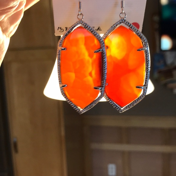 Silver plated earrings - Picture 6 of 6